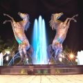 golden horse casino- statues